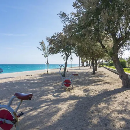 Homeholidaysrentals Blue - Costa Barcelona Apartment *
