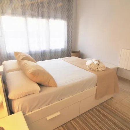Homeholidaysrentals Blue - Costa Barcelona Apartment *